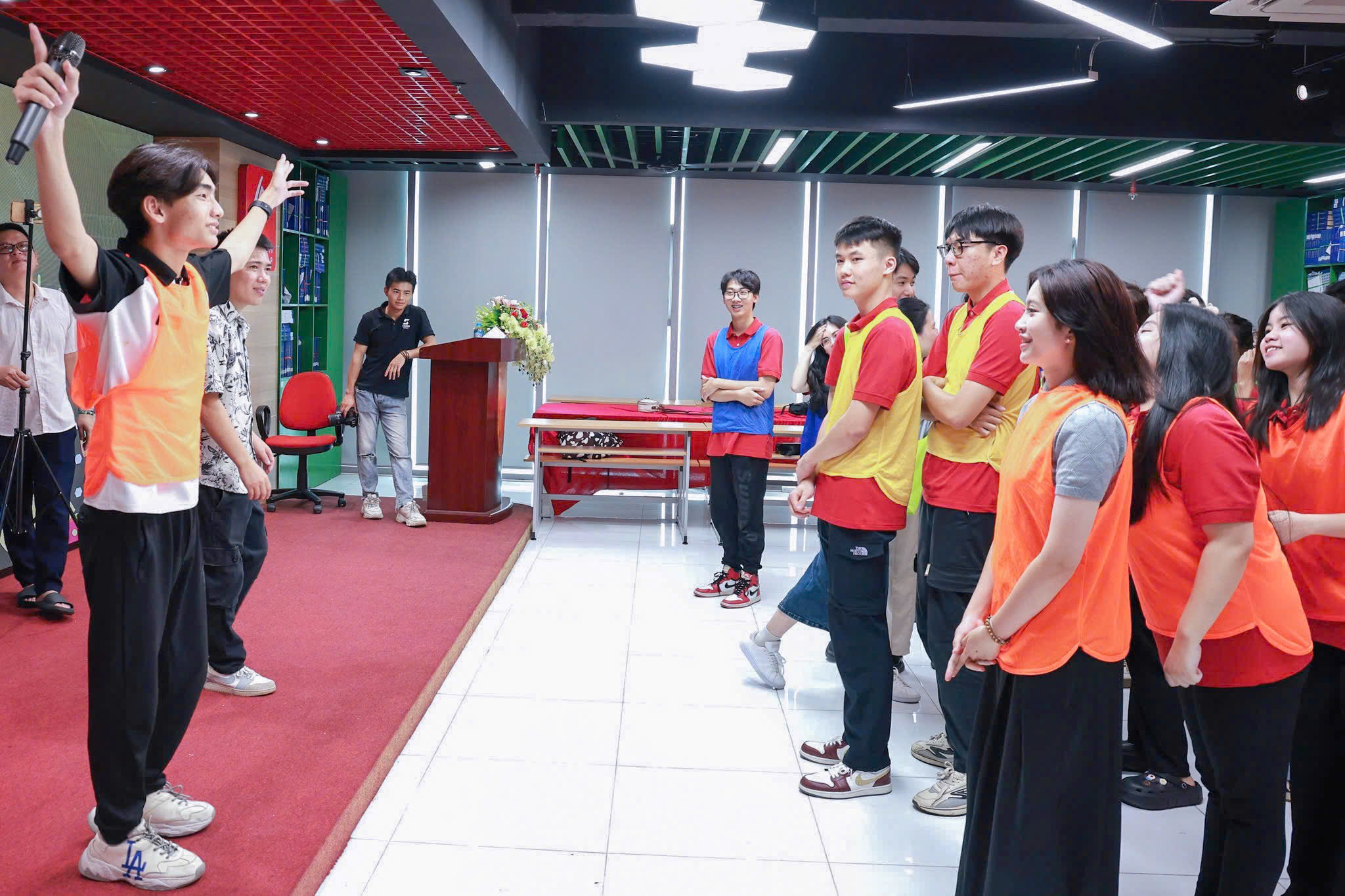 Team building K15 TV-UNI: Hoạt động gắn kết và tinh thần đồng đội